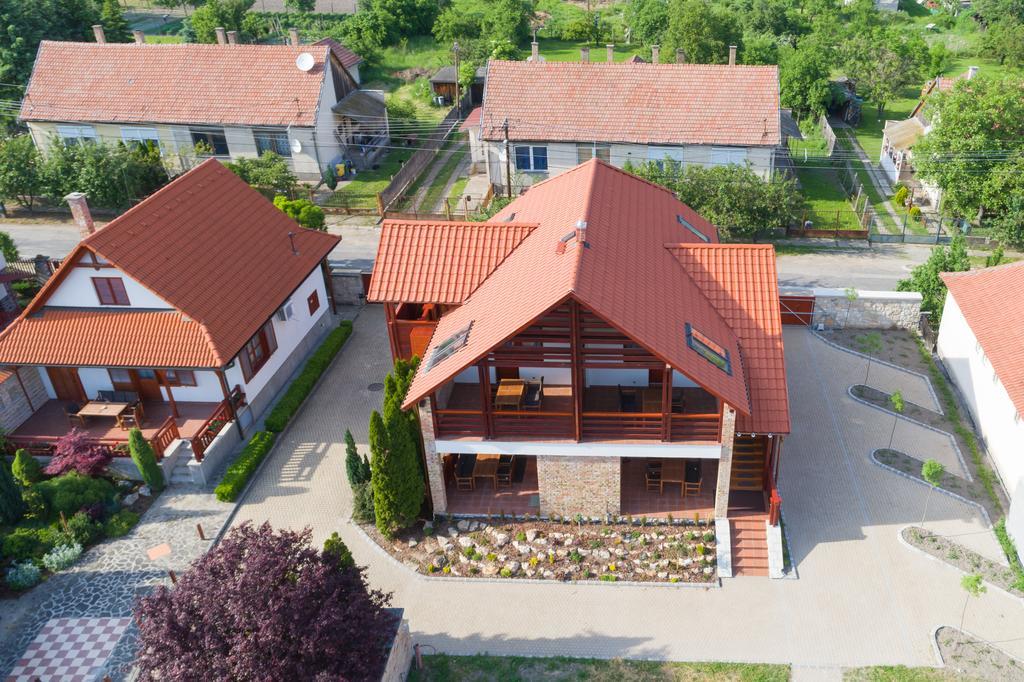 Magita Hotel Basko Dış mekan fotoğraf
