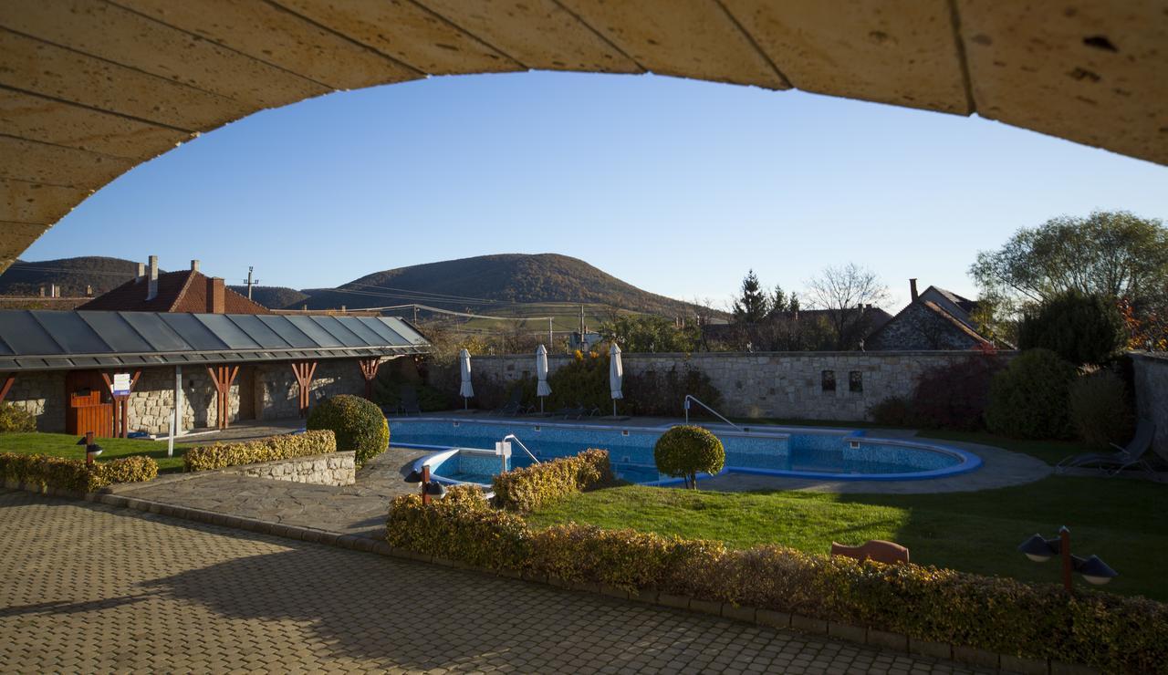 Magita Hotel Basko Dış mekan fotoğraf