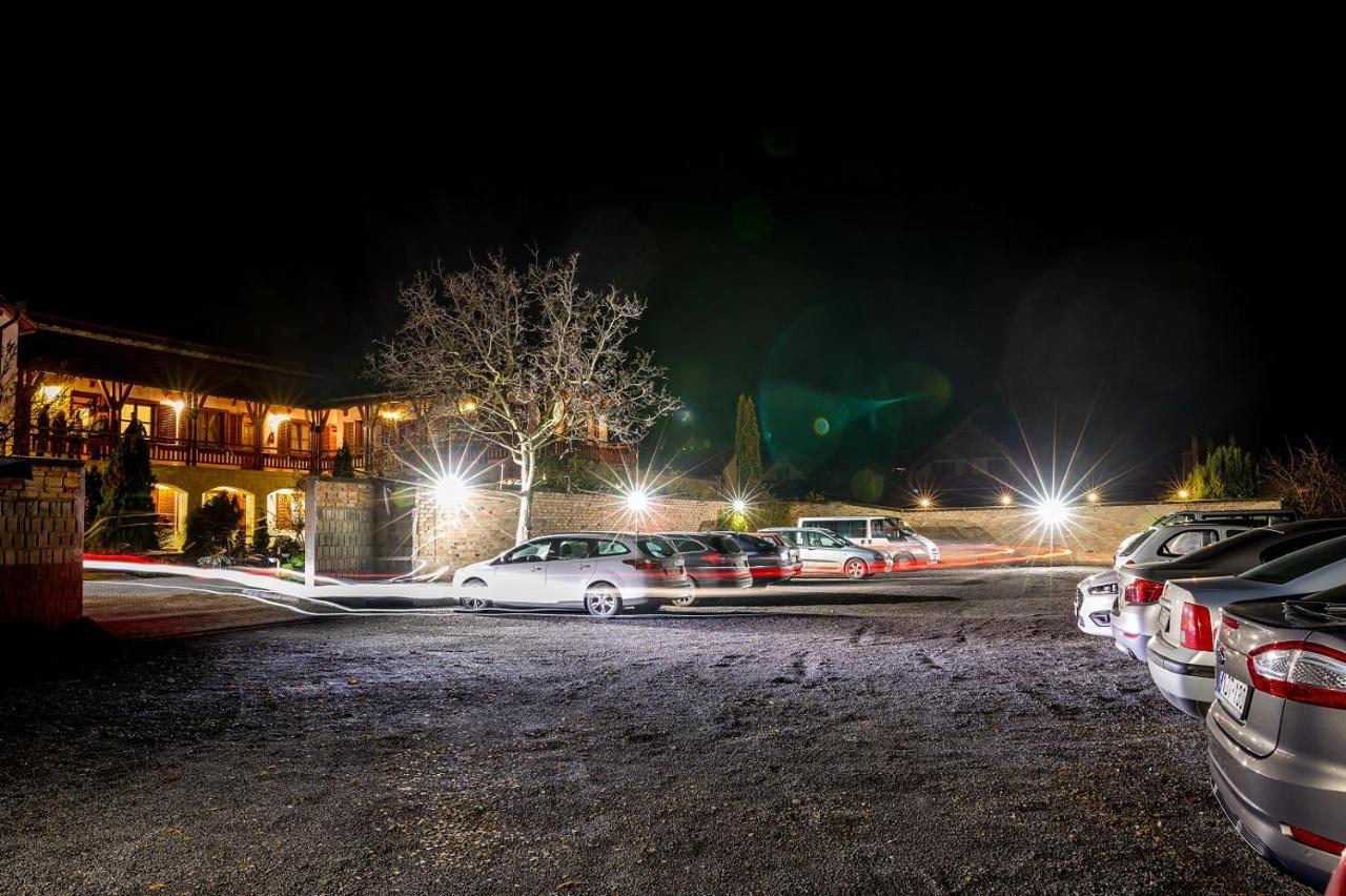Magita Hotel Basko Dış mekan fotoğraf